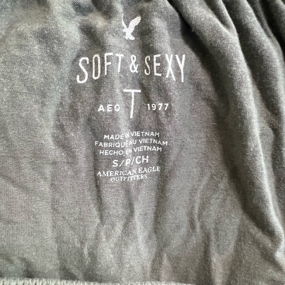 American Eagle Outfitters Off-Shoulder Olive Green Top - Picture 6 of 6